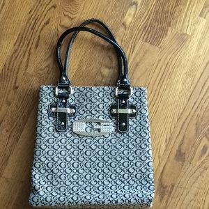 Guess purse